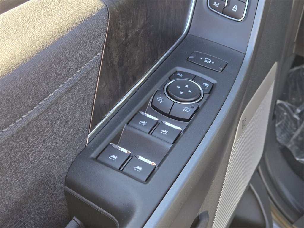 New 2026 Ford F250 Lariat image 11