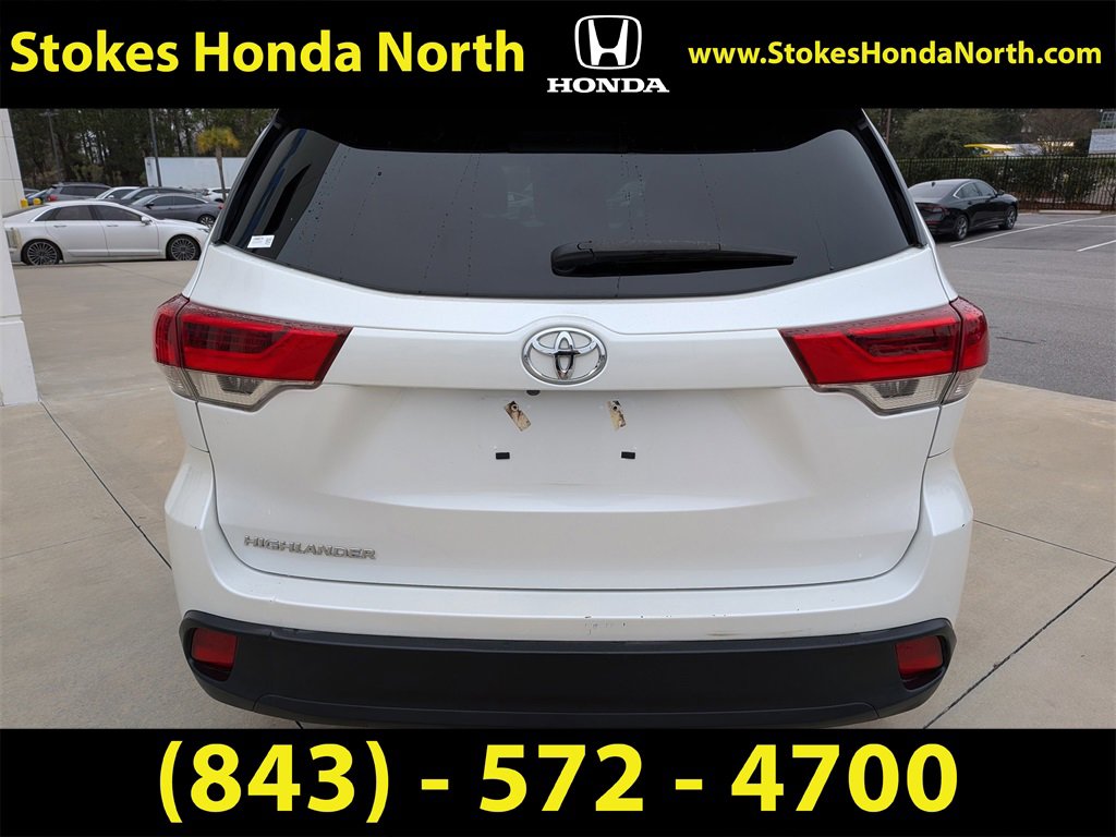 Used 2019 Toyota Highlander LE image 5
