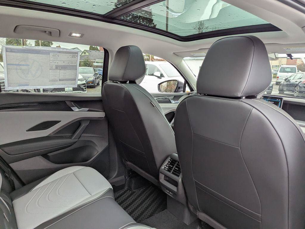 New 2026 Volkswagen Tiguan SE AWD/4WD image 32