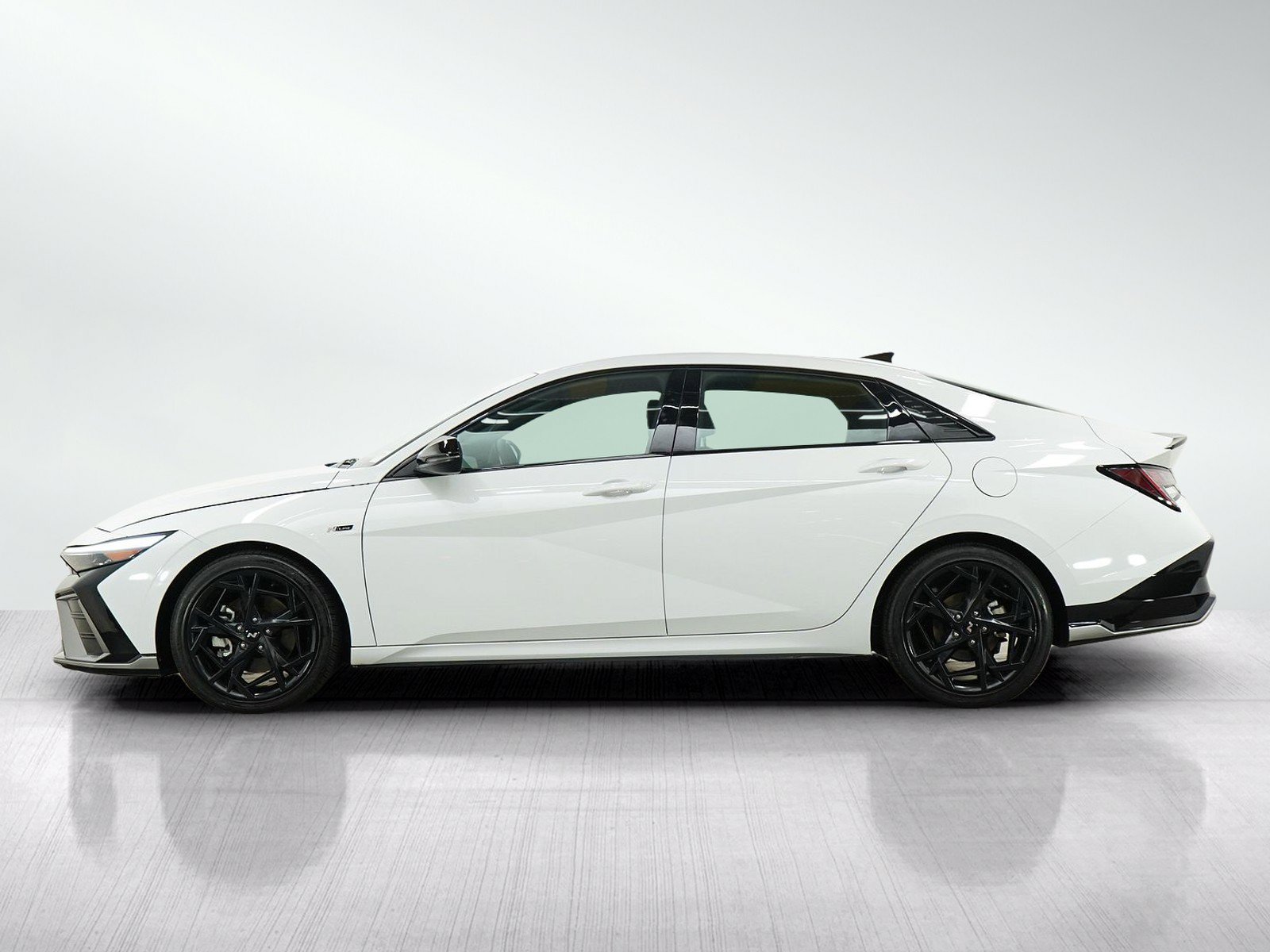 Used 2025 Hyundai Elantra N Line FWD image 3