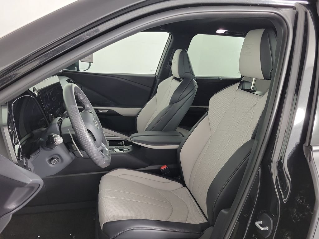 Used 2026 Lexus TX 500h AWD w/ Technology Package image 16