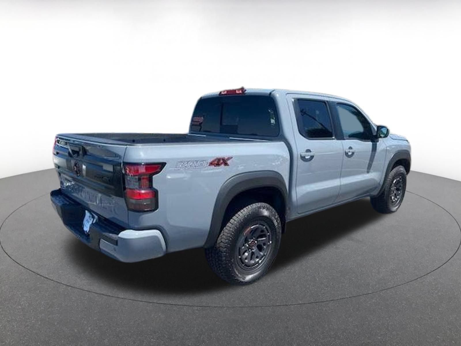 Used 2026 Nissan Frontier PRO-4X AWD/4WD image 4