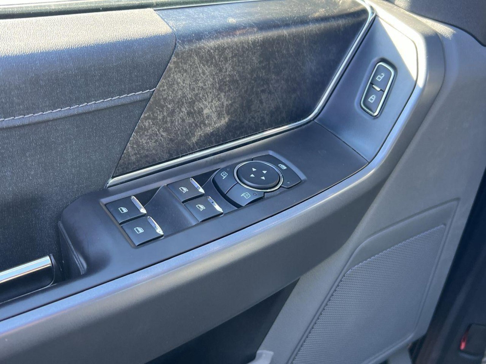 New 2024 Ford F150 Lightning XLT w/ Max Trailer Tow Package image 15