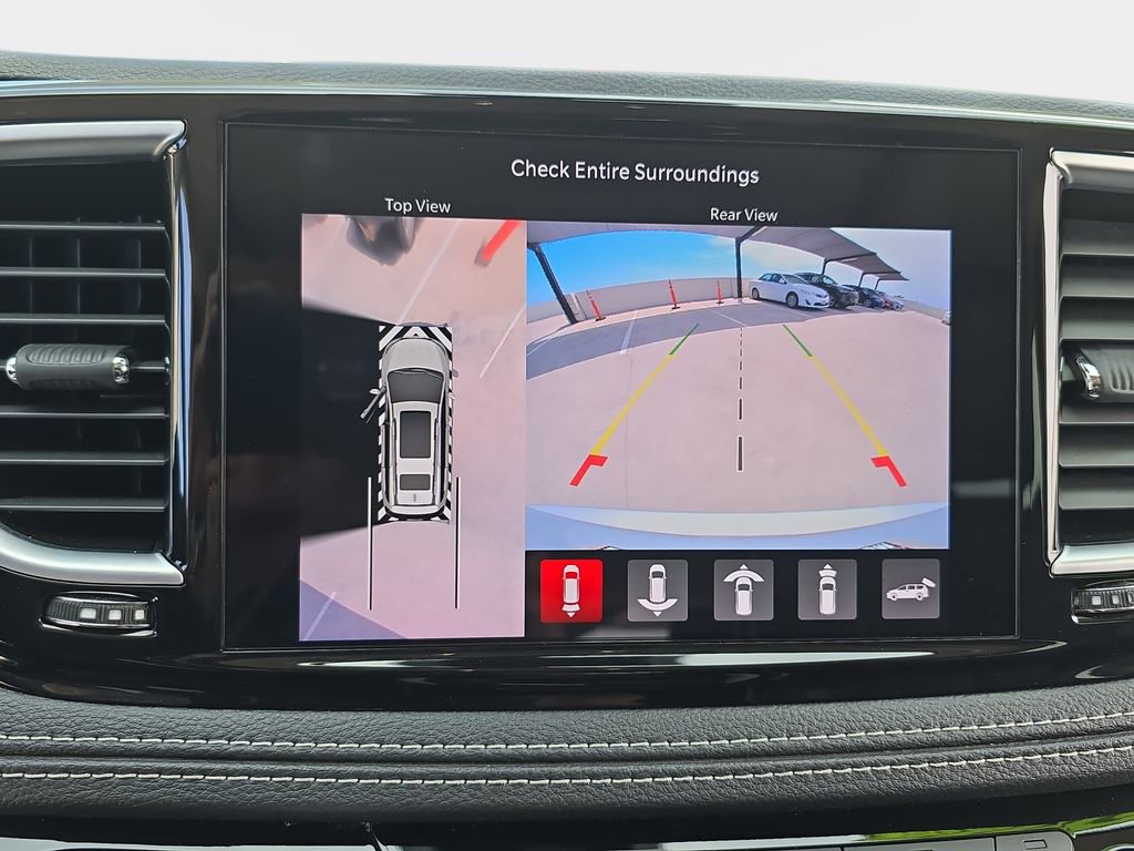 Used 2022 Chrysler Pacifica Limited FWD image 27