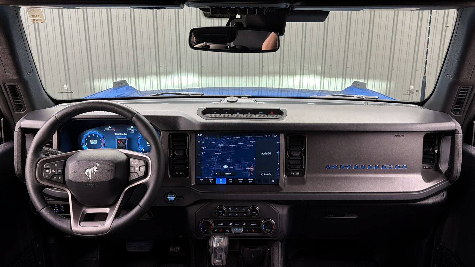 Used 2025 Ford Bronco Badlands AWD/4WD image 34