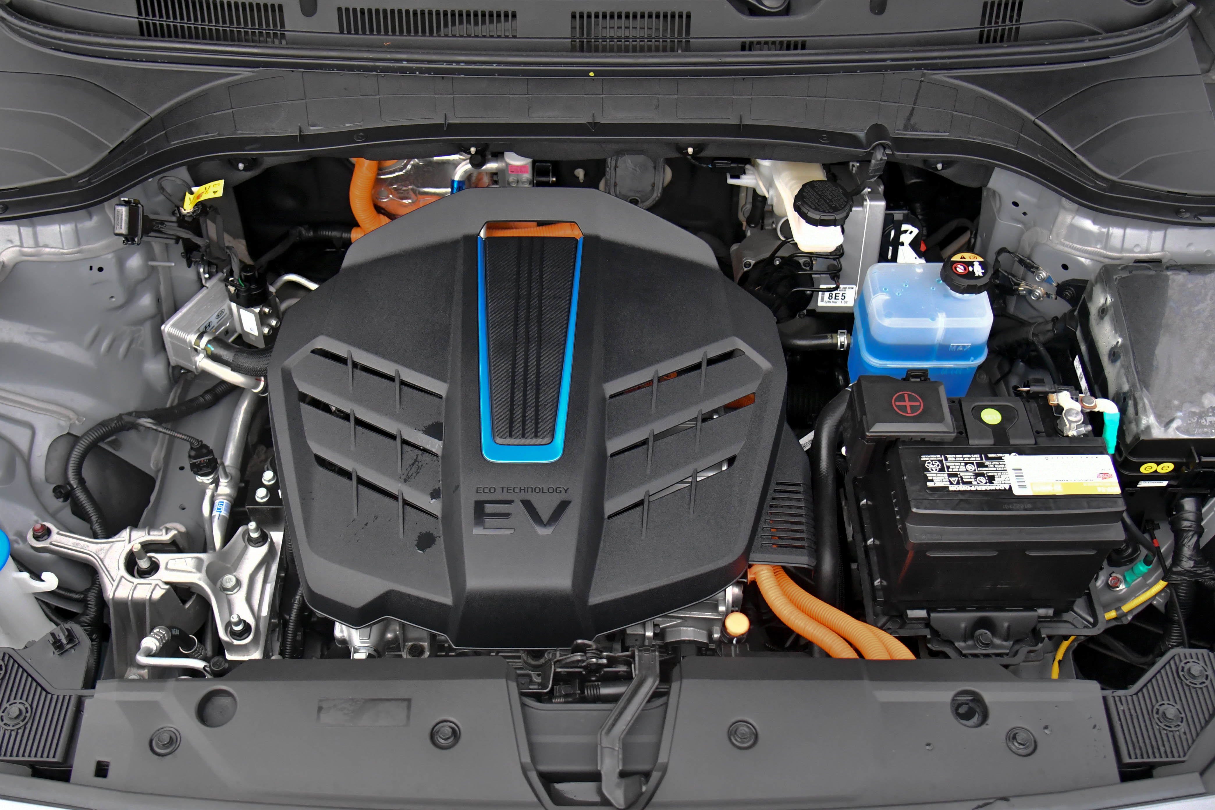 Used 2023 Hyundai Kona Limited image 47