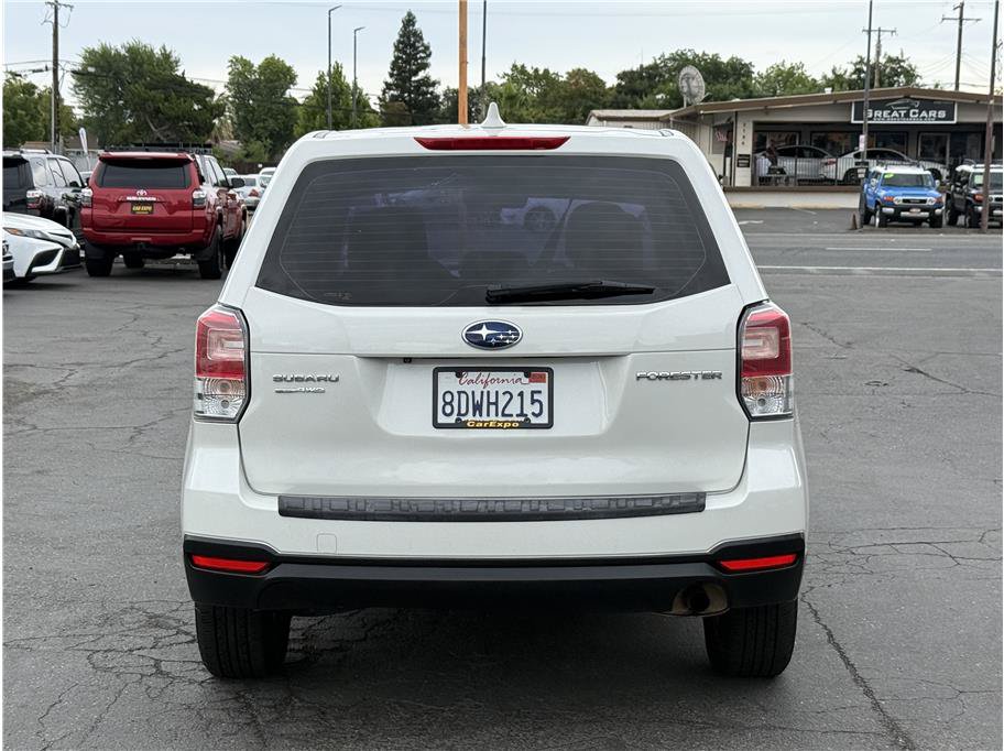 Used 2018 Subaru Forester 2.5i AWD/4WD image 6