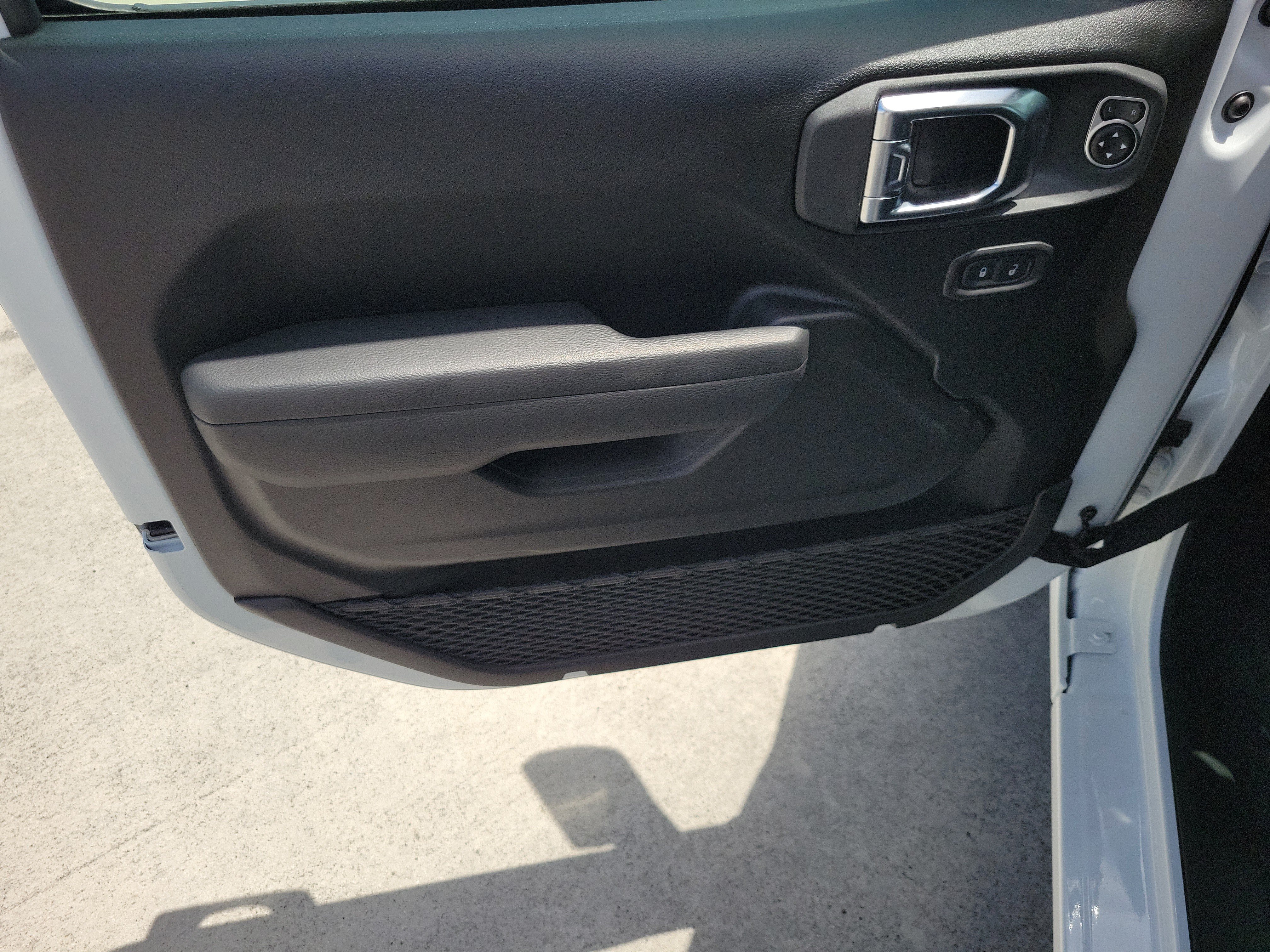 New 2026 Jeep Wrangler Sport AWD/4WD image 12