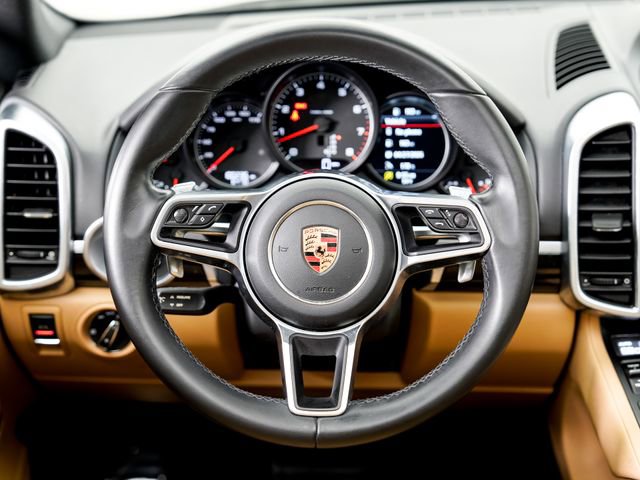 Used 2017 Porsche Cayenne Platinum Edition AWD/4WD image 13