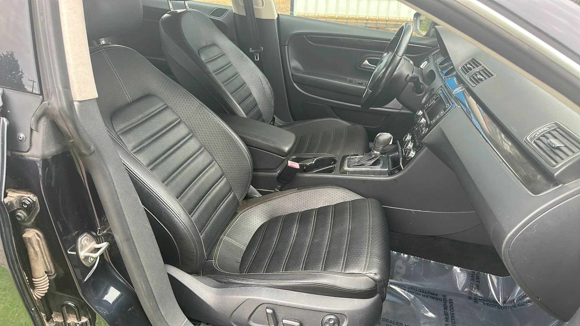 Used 2013 Volkswagen CC Lux FWD image 21