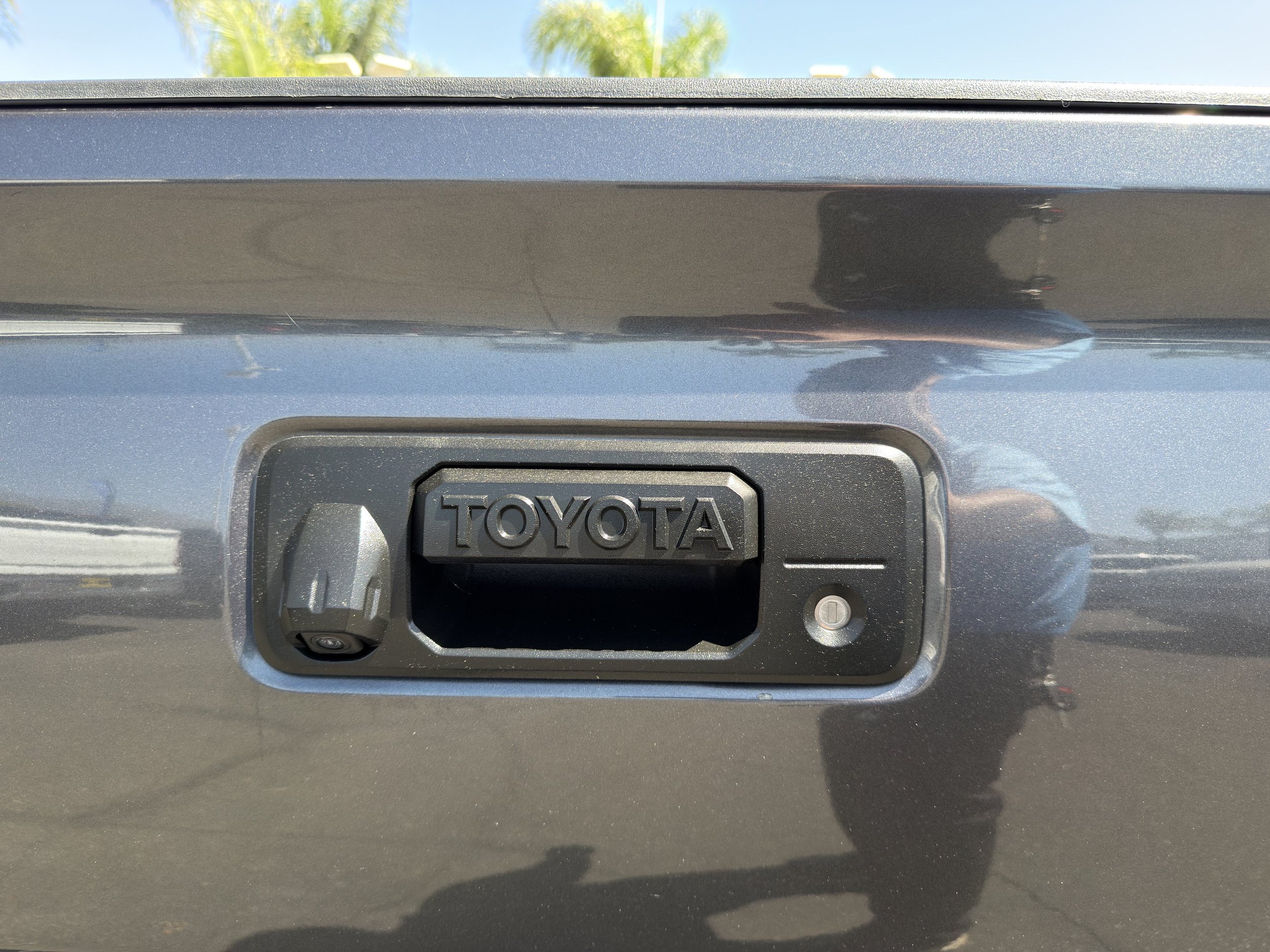 Used 2021 Toyota Tacoma TRD Off-Road w/ Technology Package AWD/4WD image 14