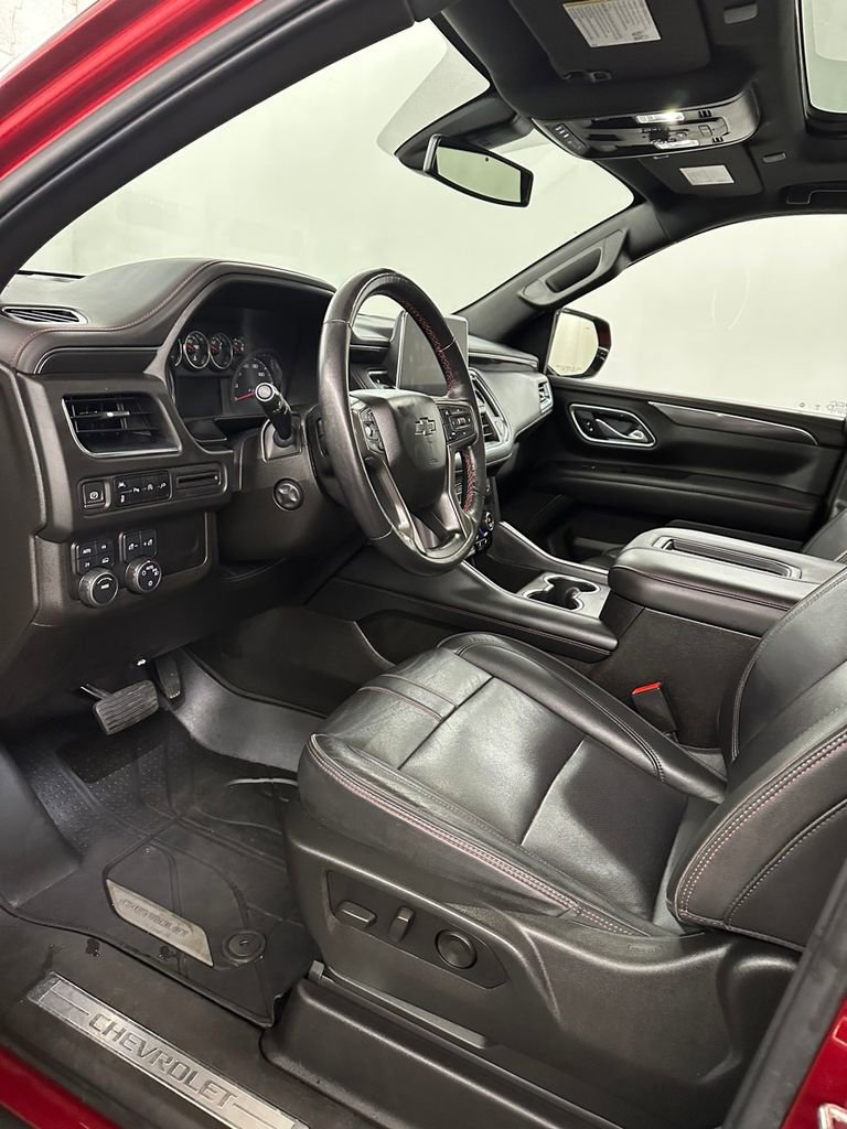 Used 2021 Chevrolet Suburban RST w/ Luxury Package AWD/4WD image 10