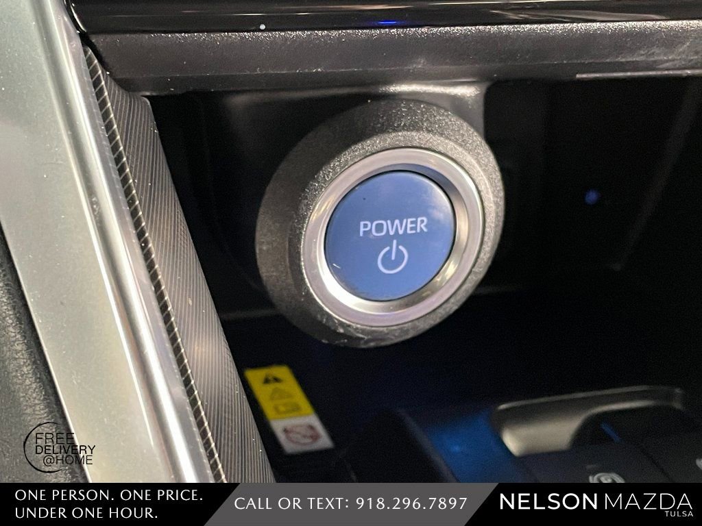 Used 2021 Toyota Venza XLE w/ Softex Package image 35