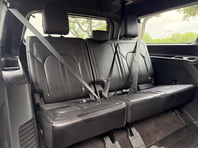 Used 2021 Ford Expedition Max Limited RWD image 16