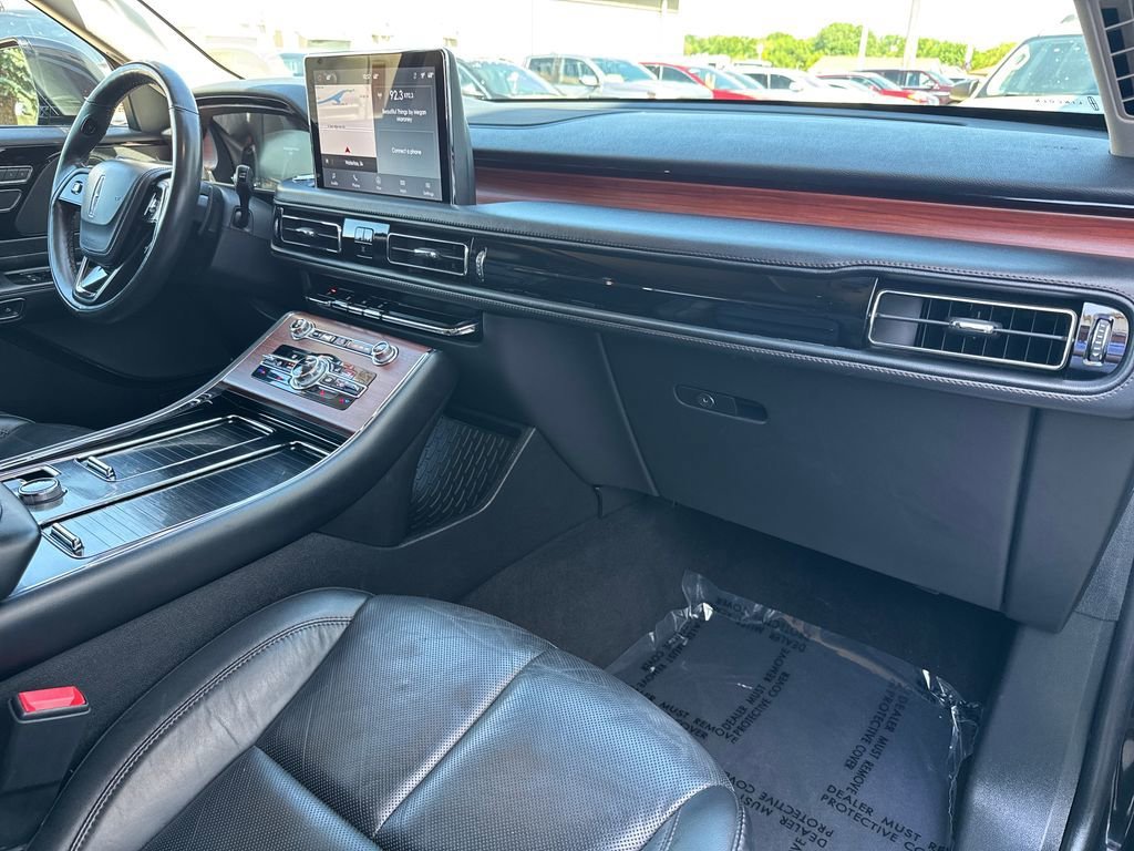 Used 2023 Lincoln Aviator Reserve AWD/4WD image 40