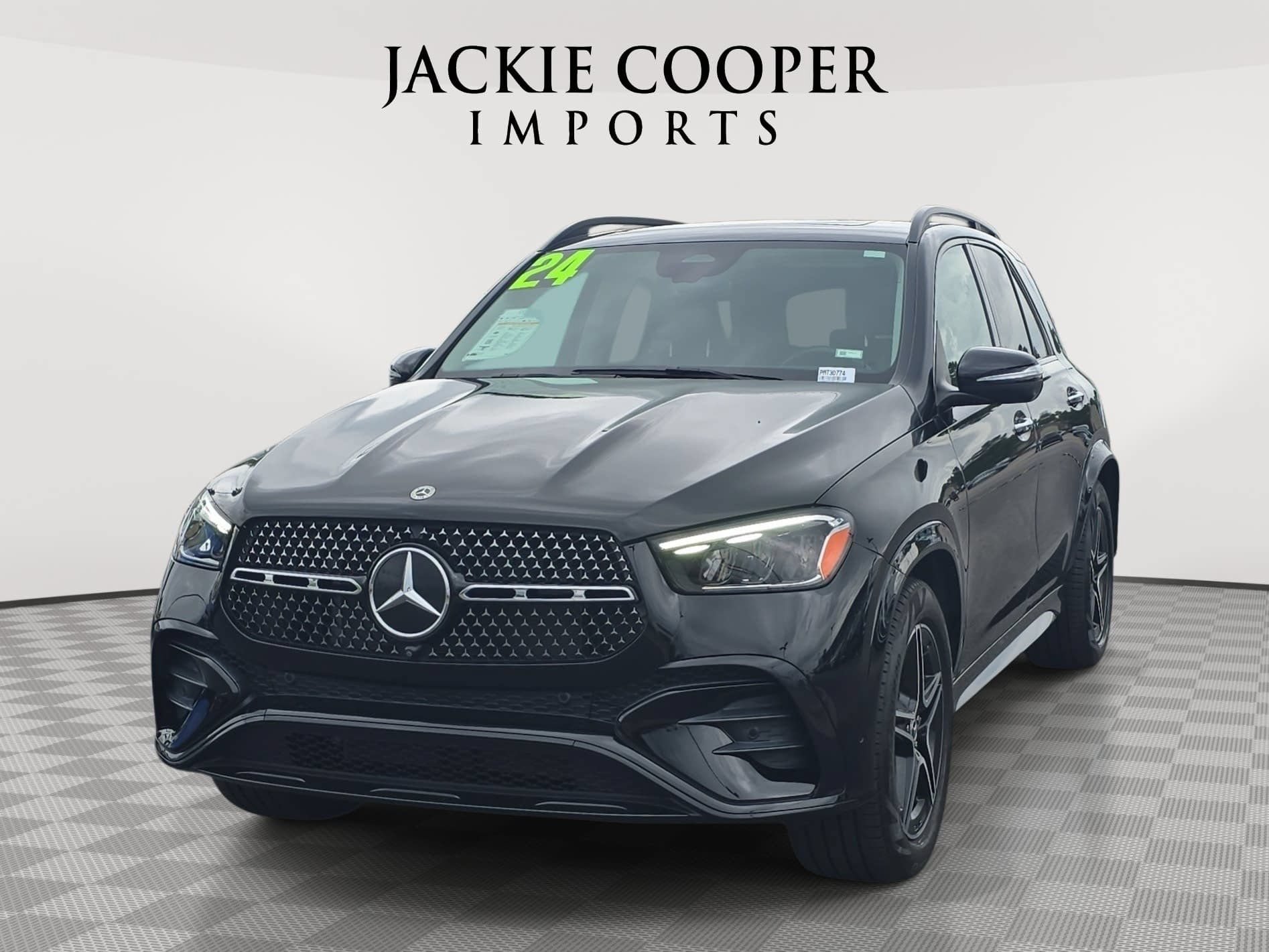Used 2024 Mercedes-Benz GLE 350 4MATIC w/ AMG Line Exterior image 1