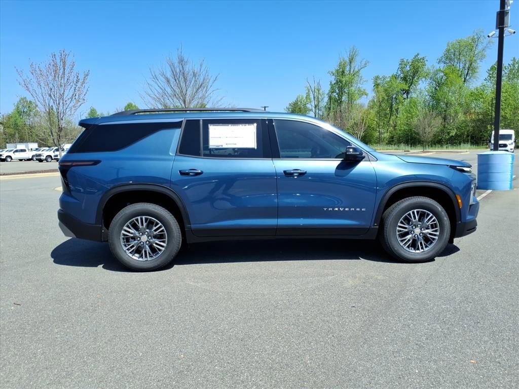 New 2026 Chevrolet Traverse LT FWD image 25