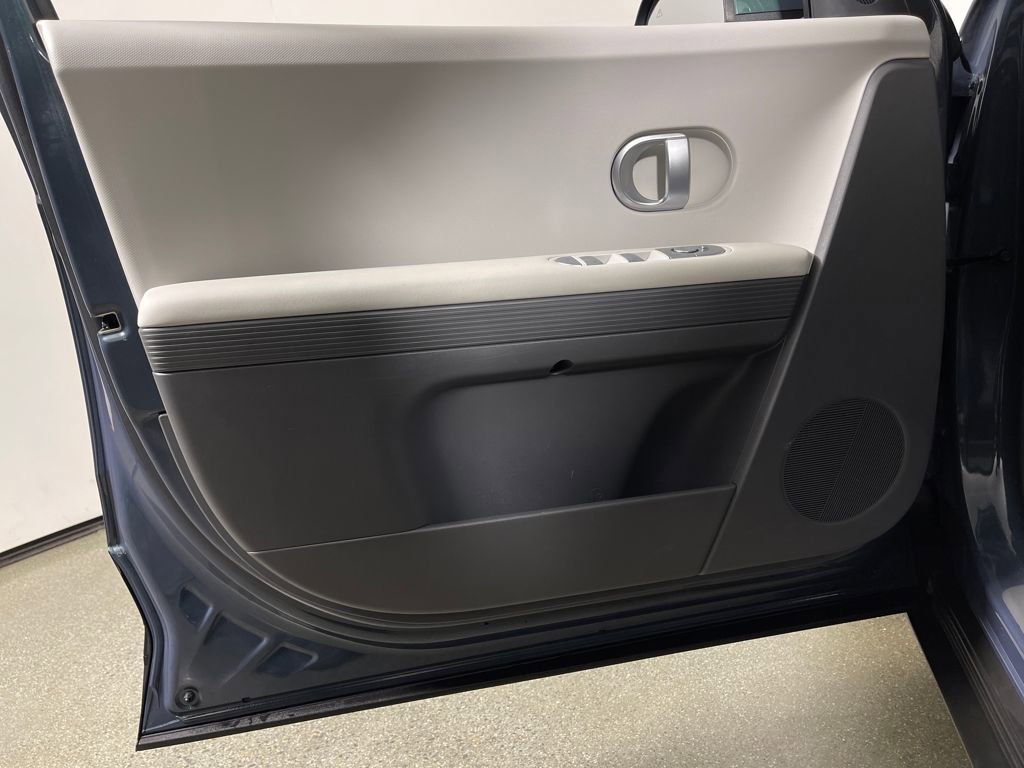 Certified 2024 Hyundai Ioniq 5 SE image 19