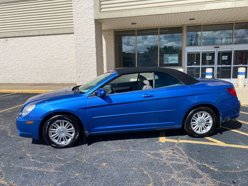 Used 2008 Chrysler Sebring Touring image 2