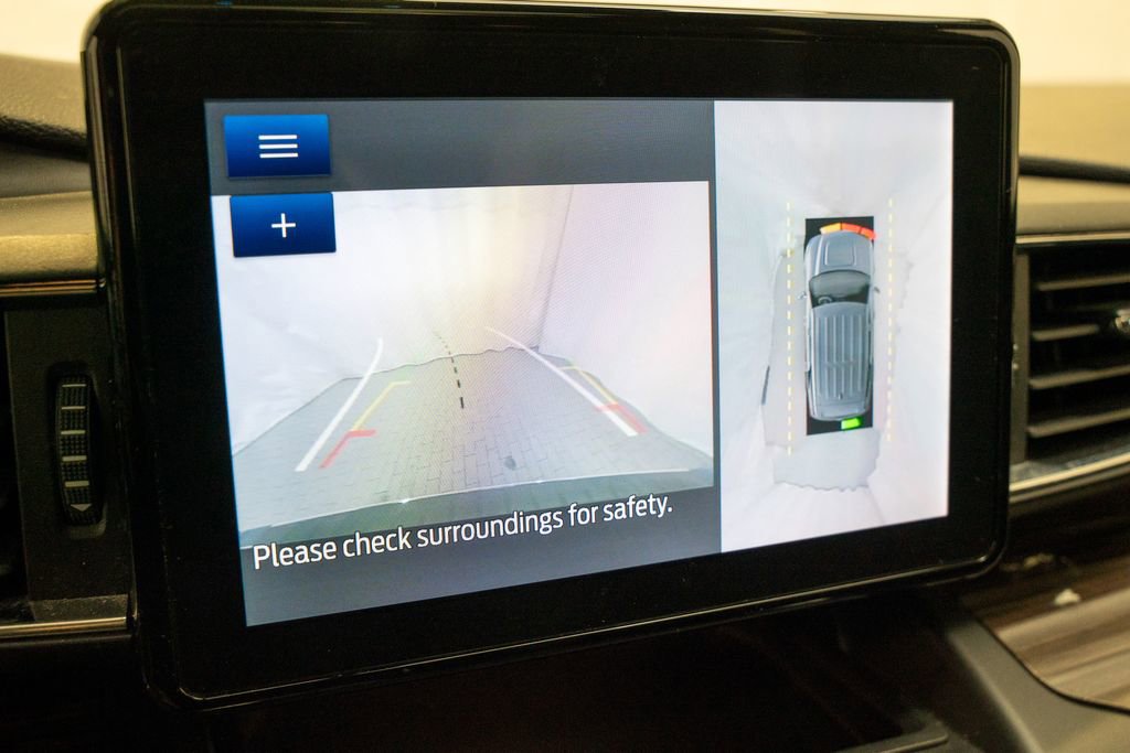 Used 2020 Ford Explorer Limited w/ Class III Trailer Tow Package image 16