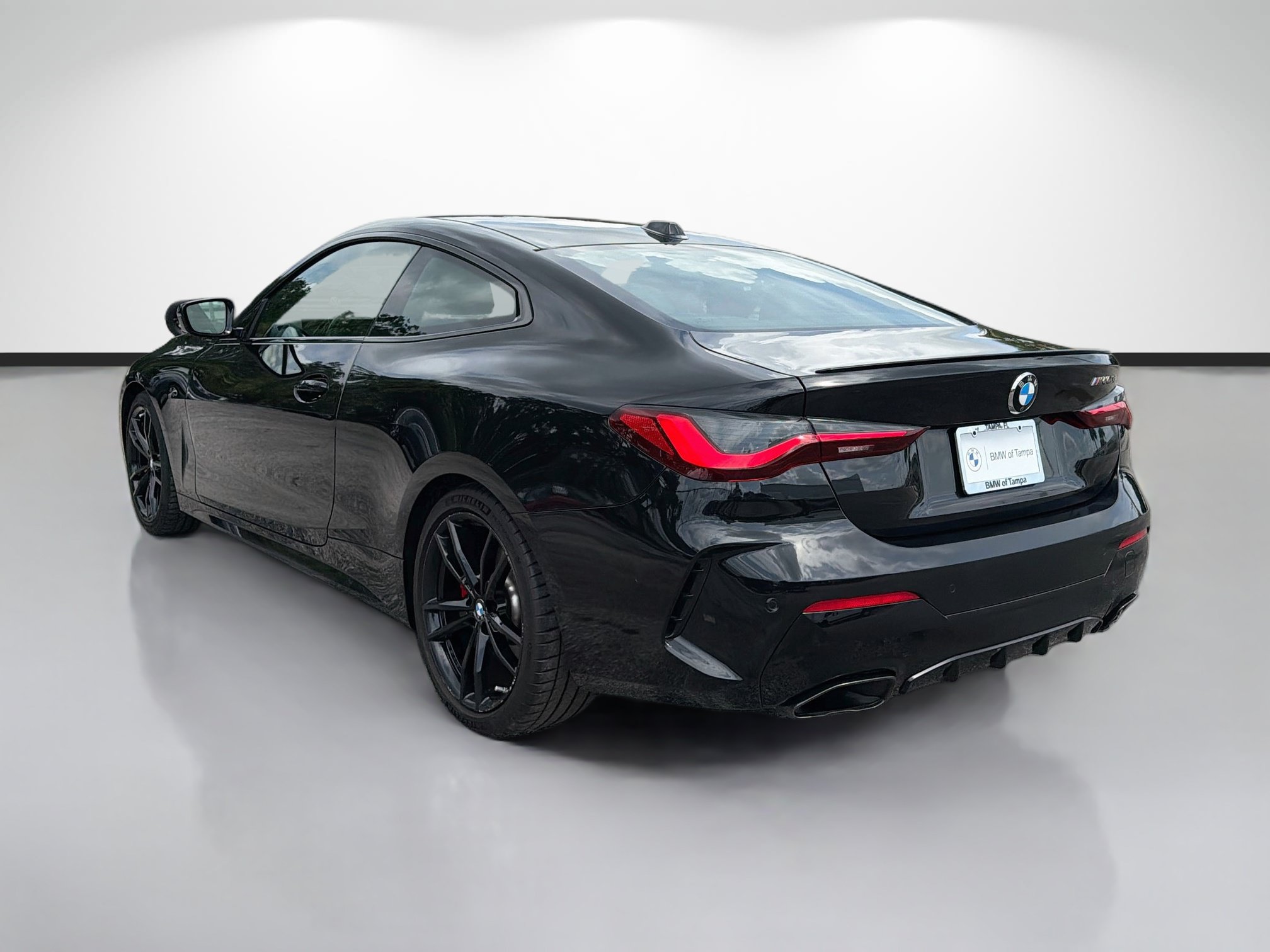 Used 2024 BMW M440i Coupe w/ Premium Package RWD image 5