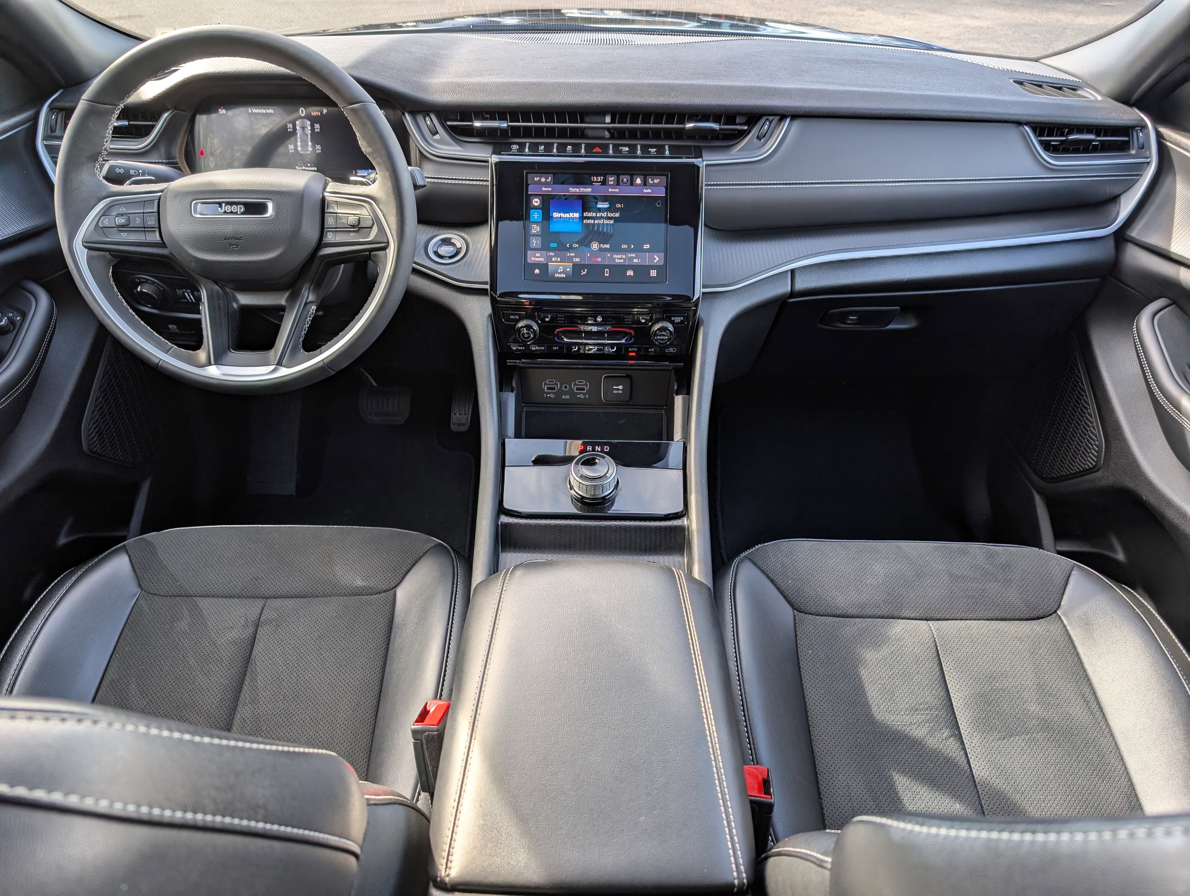 Used 2024 Jeep Grand Cherokee Altitude image 24