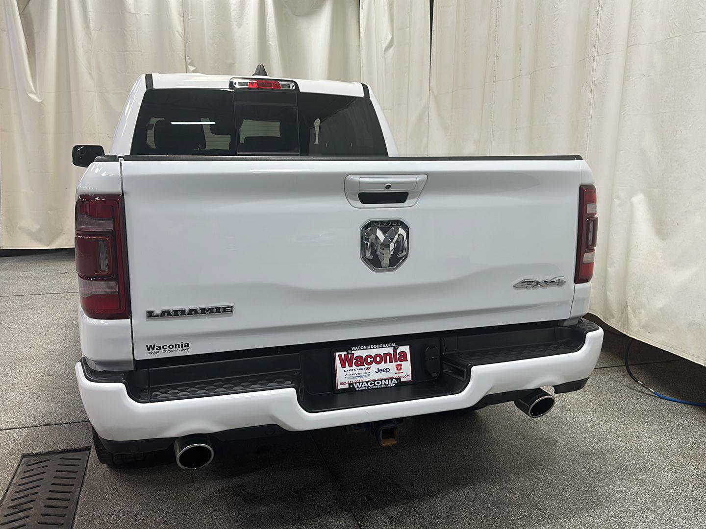 Used 2023 RAM 1500 Laramie AWD/4WD image 4