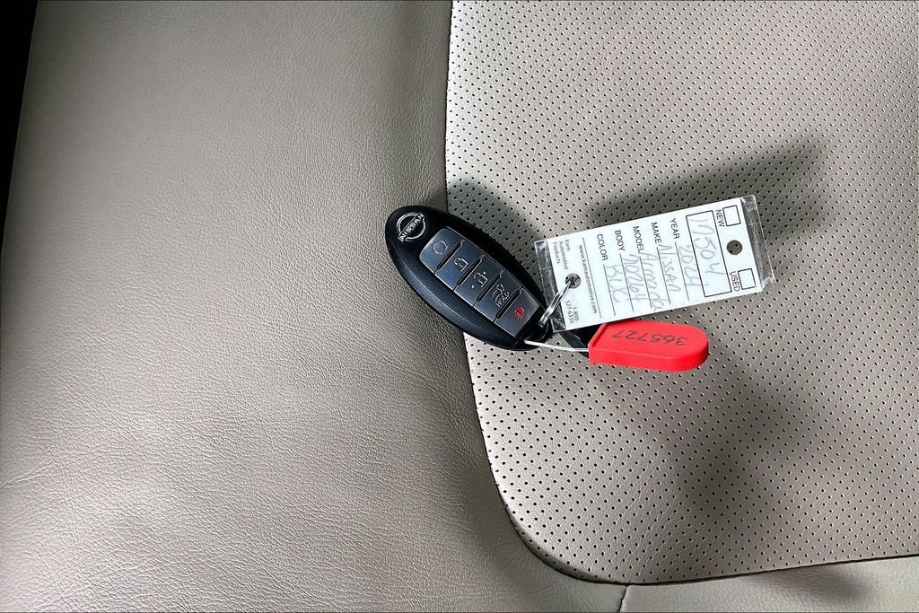 Used 2024 Nissan Armada SL w/ Cargo Package image 10