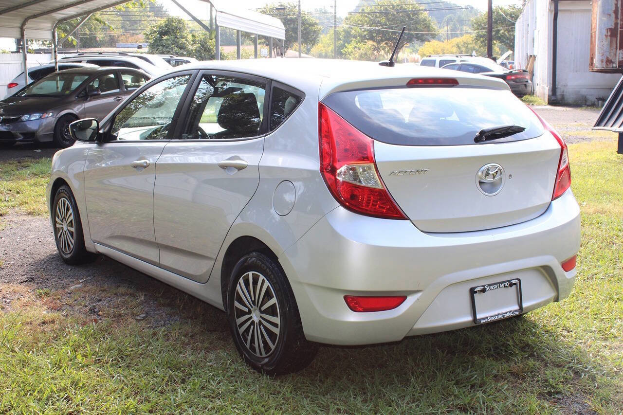Used 2014 Hyundai Accent GS image 9