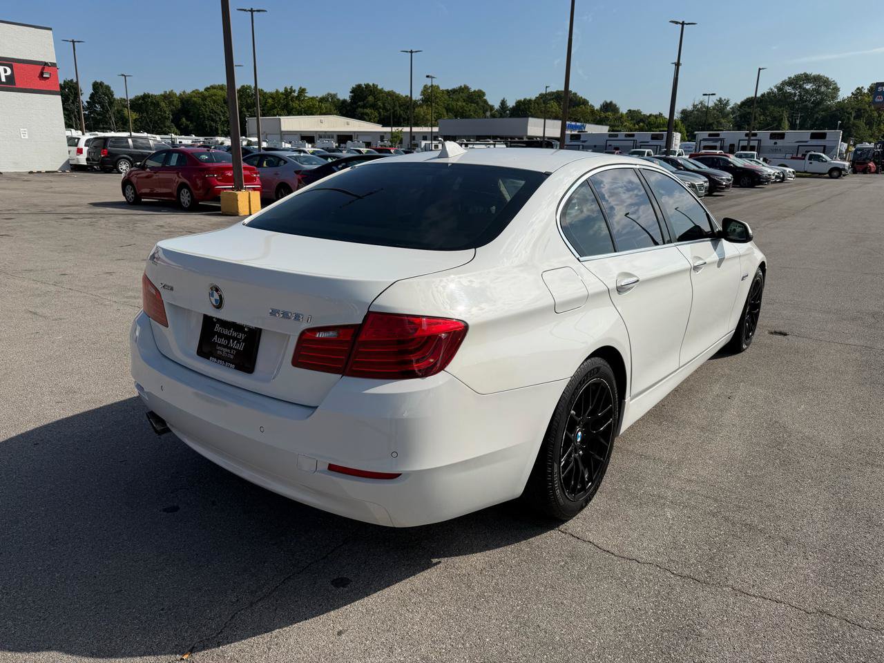 Used 2016 BMW 528i xDrive Sedan AWD/4WD image 3