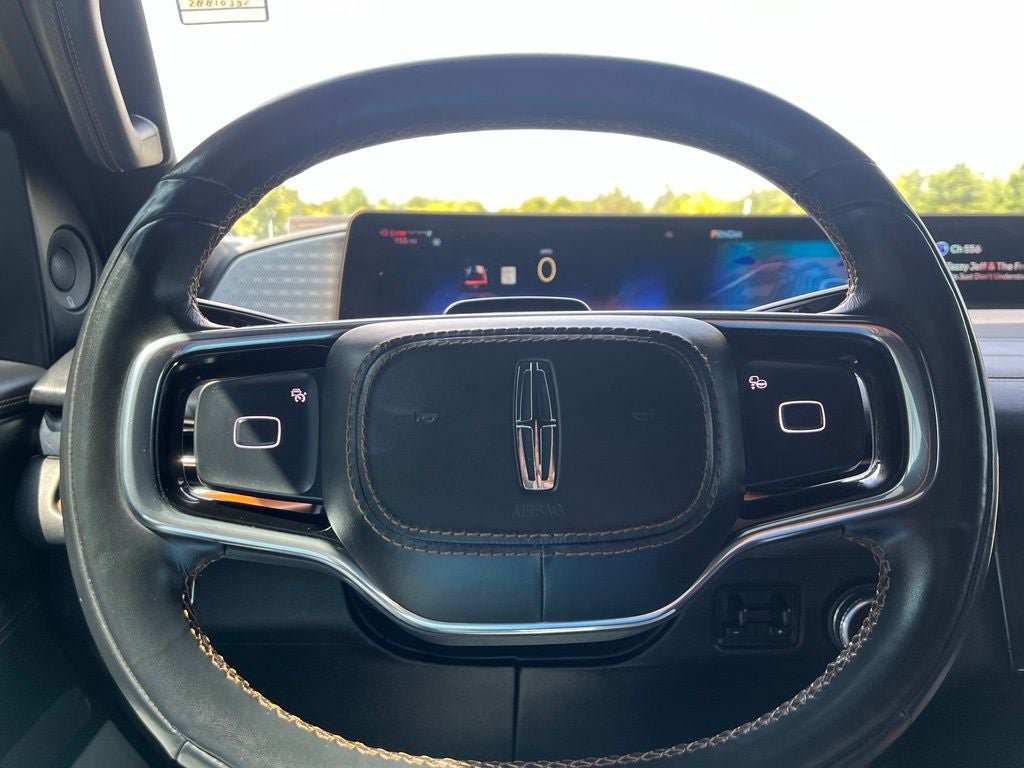 Certified 2025 Lincoln Navigator L Black Label AWD/4WD image 31