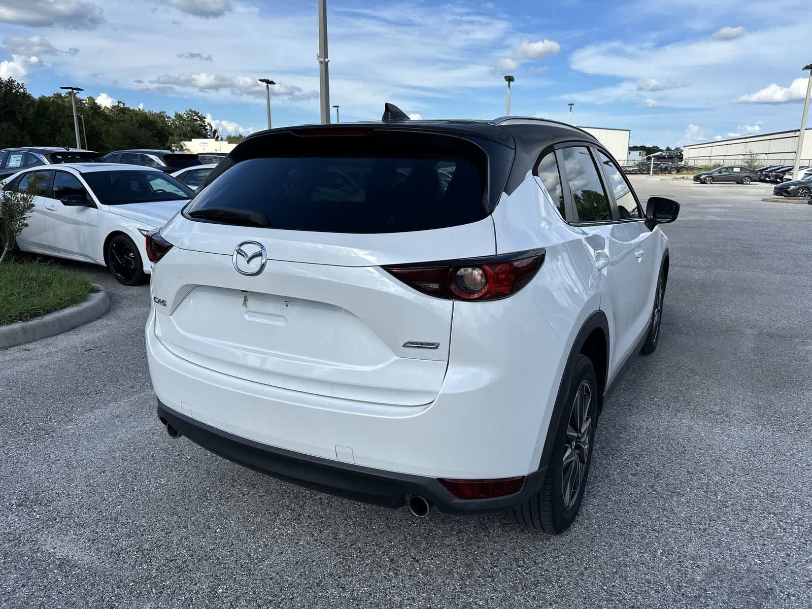 Used 2018 MAZDA CX-5 Touring w/ Preferred Equipment Package FWD image 8