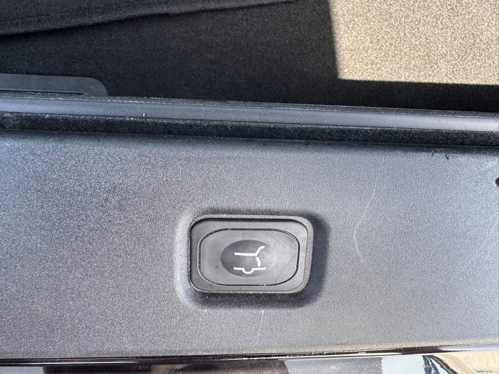 Used 2025 Ford Expedition Platinum AWD/4WD image 8