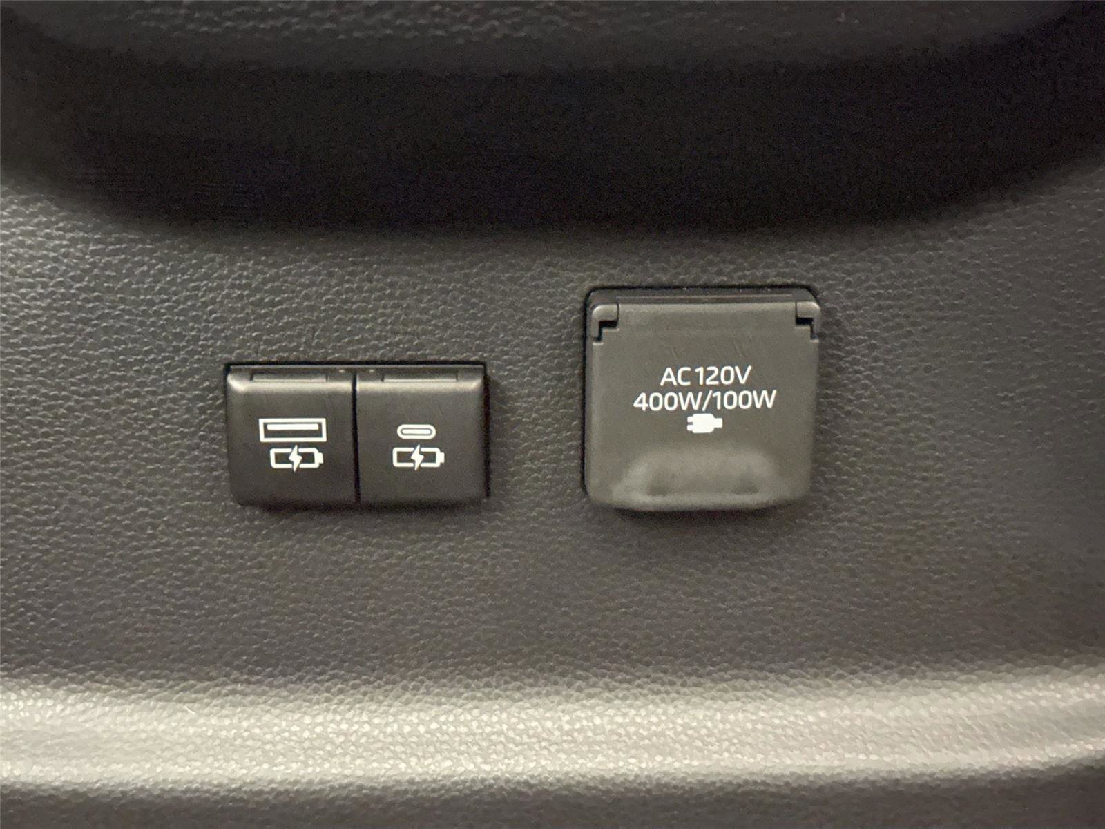 Certified 2024 Toyota Sequoia Platinum AWD/4WD image 39