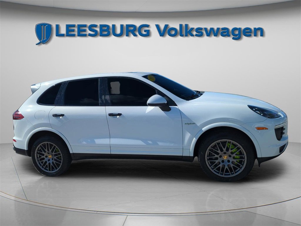 Used 2017 Porsche Cayenne S Platinum image 15