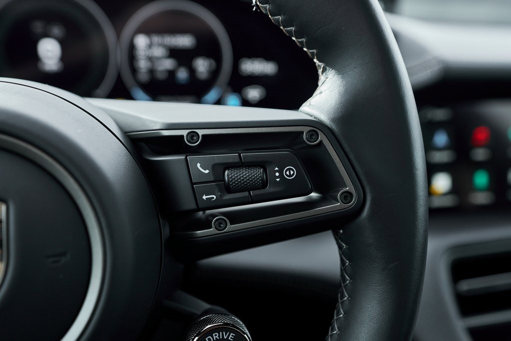 Used 2025 Porsche Taycan Turbo S w/ Premium Package image 60