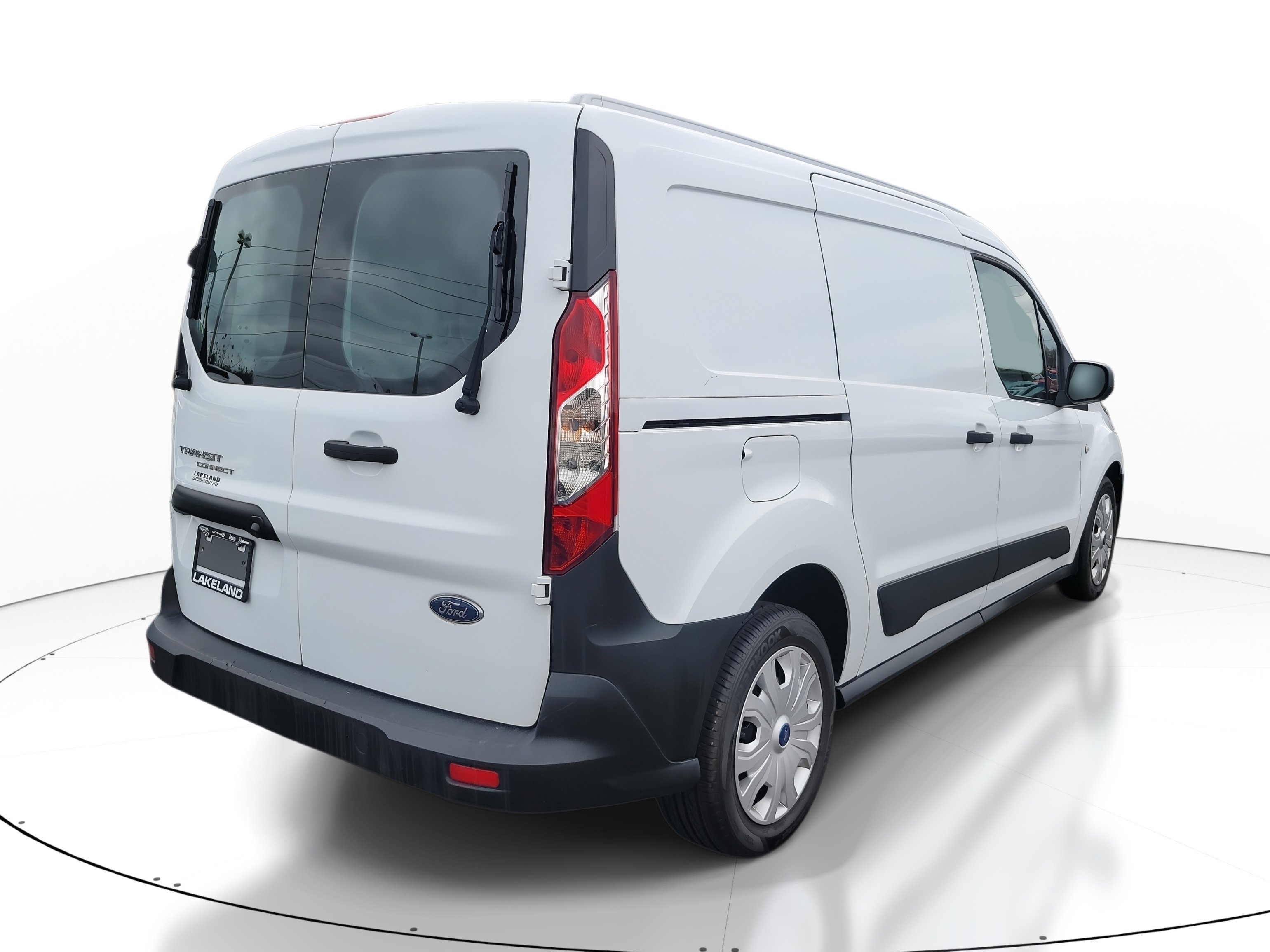 Used 2023 Ford Transit Connect XL image 4