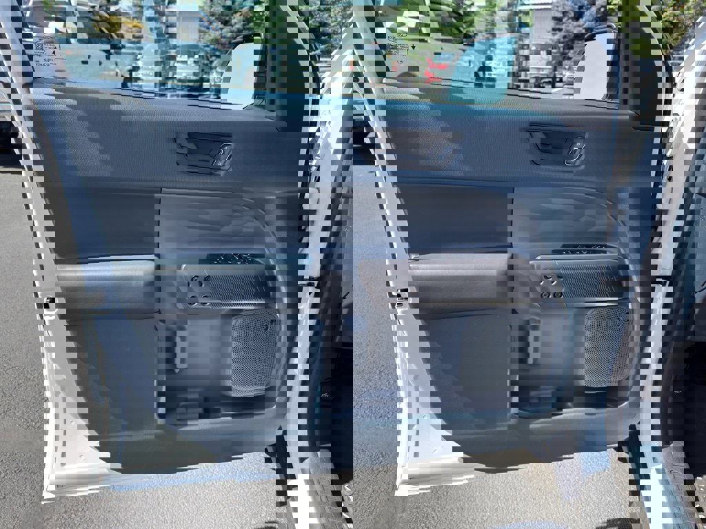 New 2025 Ford Maverick Lariat w/ Black Appearance Package image 12