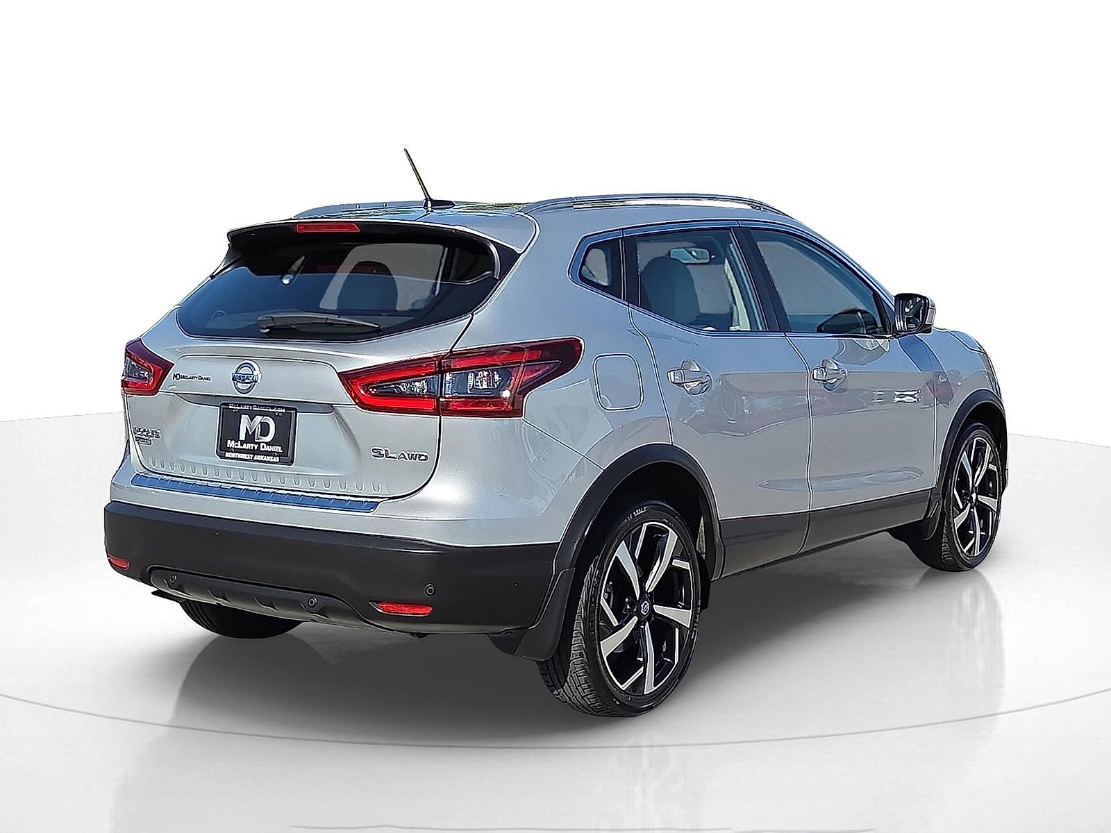 Used 2022 Nissan Rogue Sport SL image 5