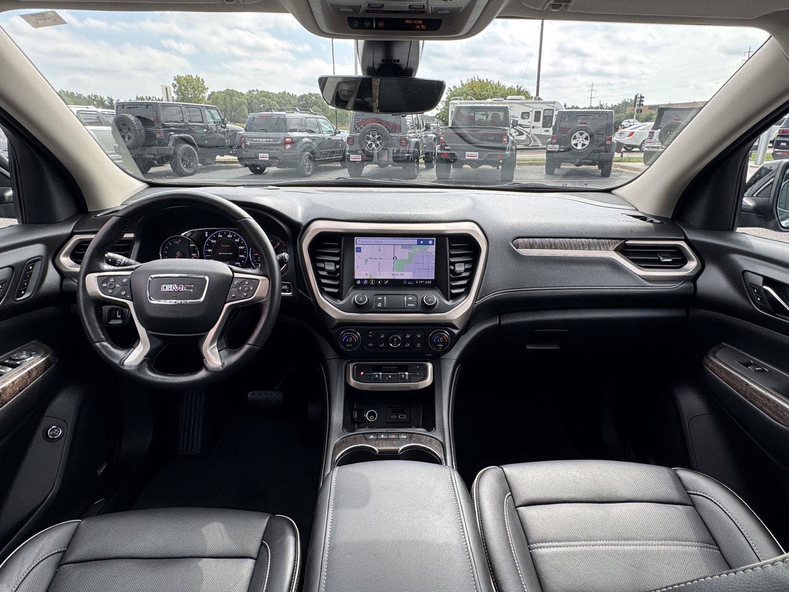 Used 2020 GMC Acadia Denali w/ Trailering Package AWD/4WD image 29