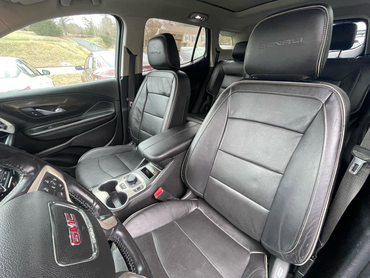 Used 2018 GMC Terrain Denali w/ Advanced Safety Package AWD/4WD image 19