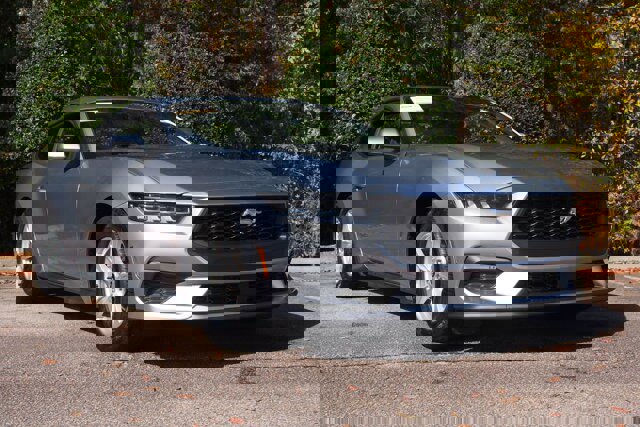 Certified 2024 Ford Mustang Coupe image 1