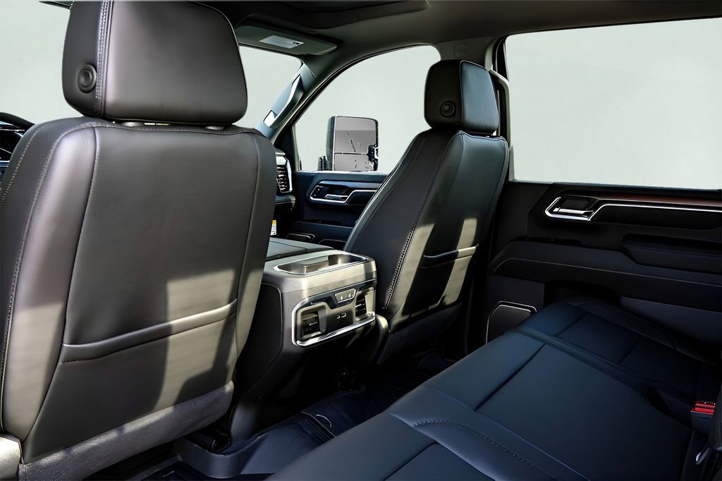 Used 2025 GMC Sierra 2500 Denali w/ Denali Reserve Package image 6