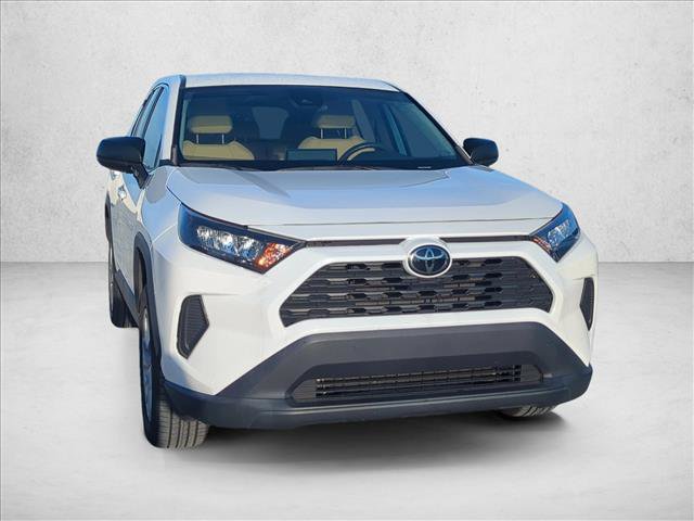 Used 2022 Toyota RAV4 LE FWD image 3