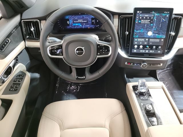 New 2026 Volvo XC90 B6 Plus w/ Protection Package Premier AWD/4WD image 16