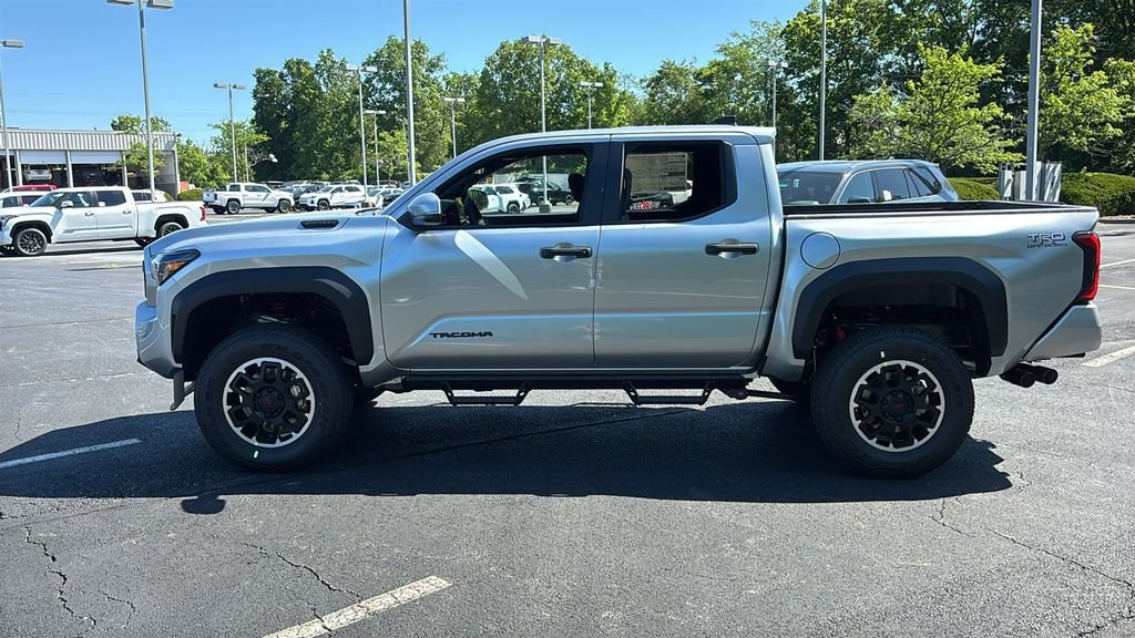 New 2026 Toyota Tacoma TRD Off-Road w/ TRD Off Road Upgrade Package AWD/4WD image 4