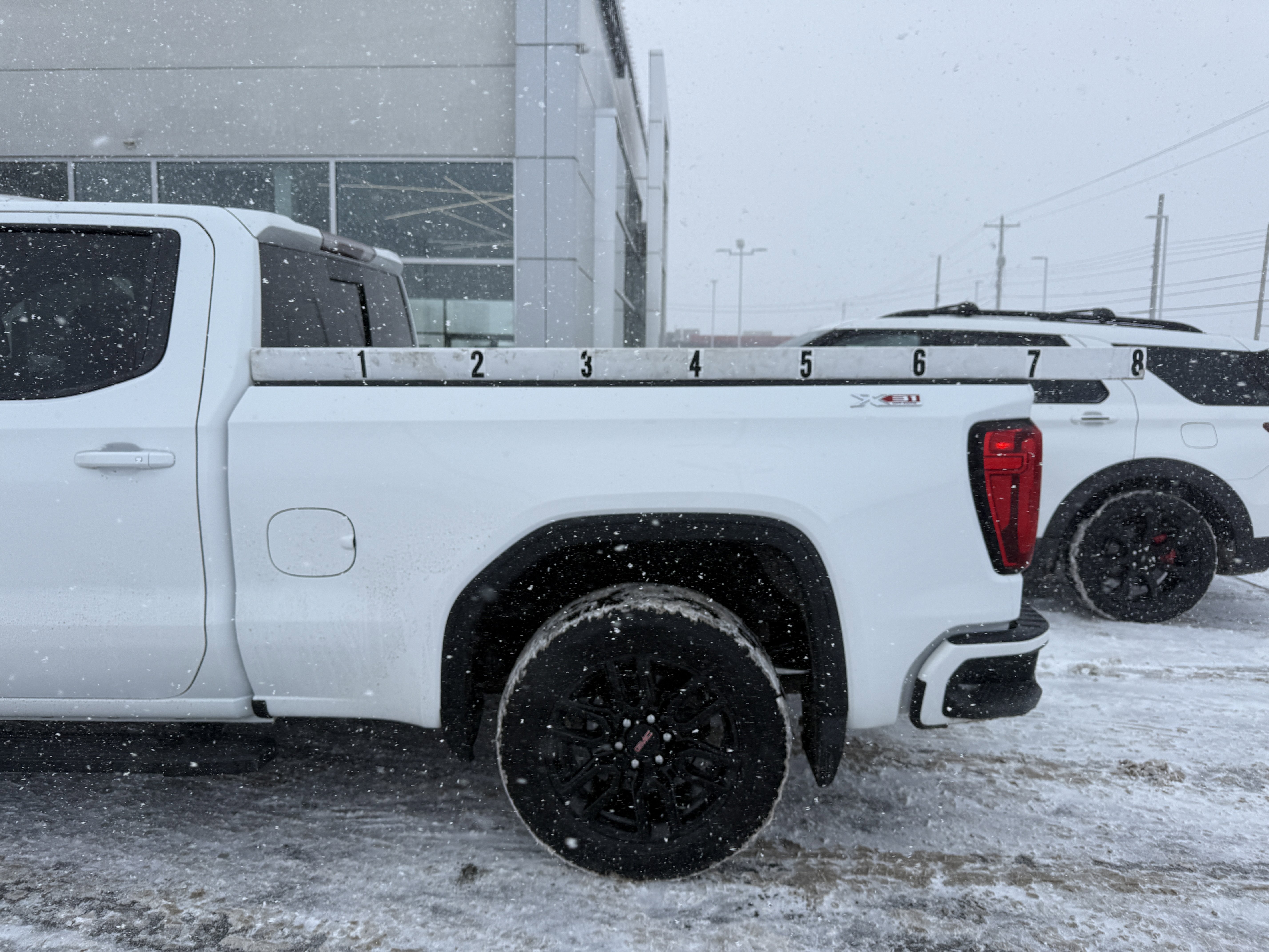 Used 2020 GMC Sierra 1500 Elevation image 30