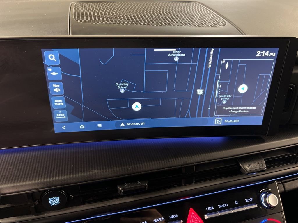 Used 2025 Hyundai Santa Fe Calligraphy image 13