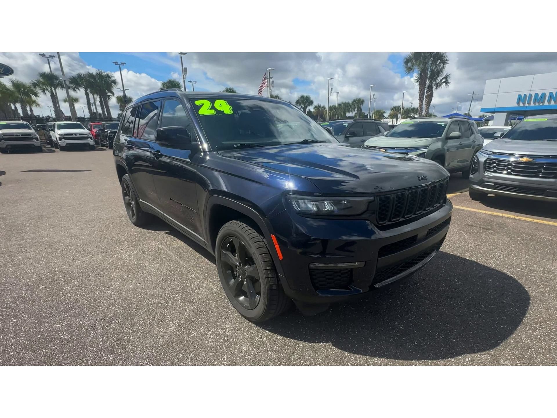 Used 2024 Jeep Grand Cherokee L Limited w/ Black Appearance Package RWD image 8