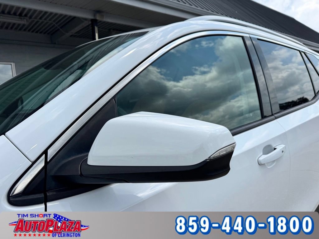 Used 2020 GMC Terrain SLT w/ LPO, Floor Liner Package FWD image 14
